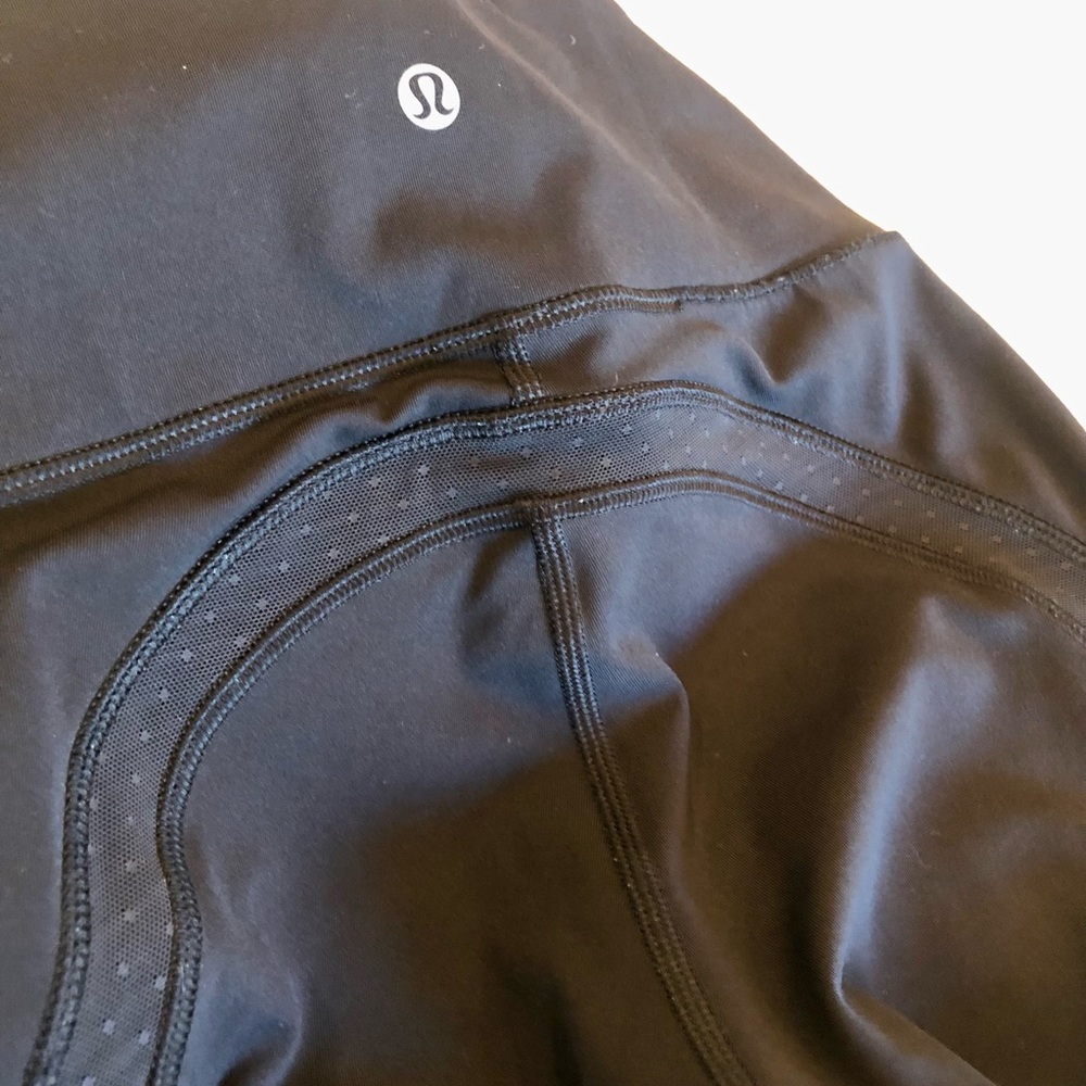 Lululemon size 2 yoga pants
